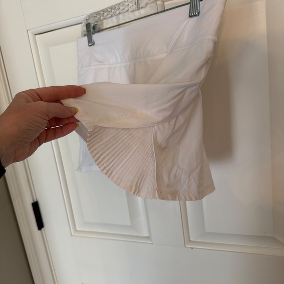 Lululemon Playoff Pleats Tennis Skort White 45594 - Picture 7 of 16